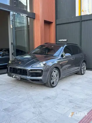 PORSCHE CAYENNE 2023