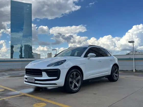 PORSCHE MACAN 2024