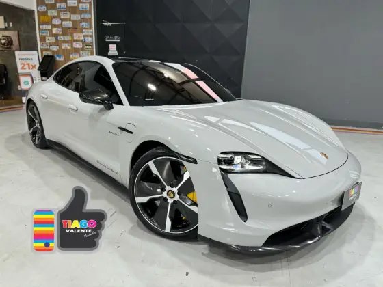 PORSCHE TAYCAN 2021