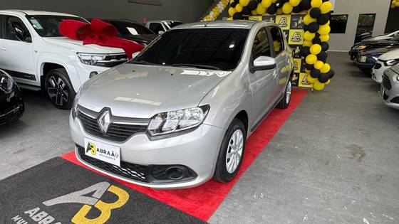 RENAULT SANDERO 2015