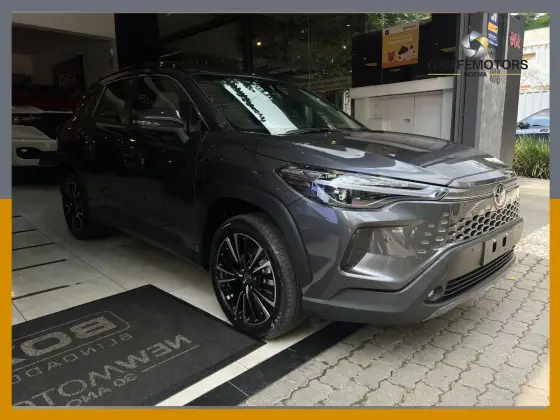 TOYOTA COROLLA CROSS 2026