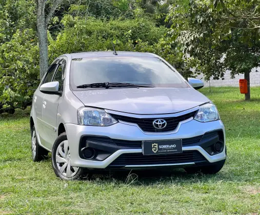 TOYOTA ETIOS 2018