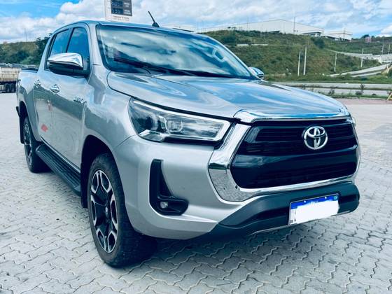 TOYOTA HILUX 2022