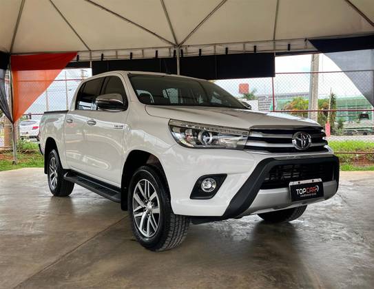 TOYOTA HILUX 2018