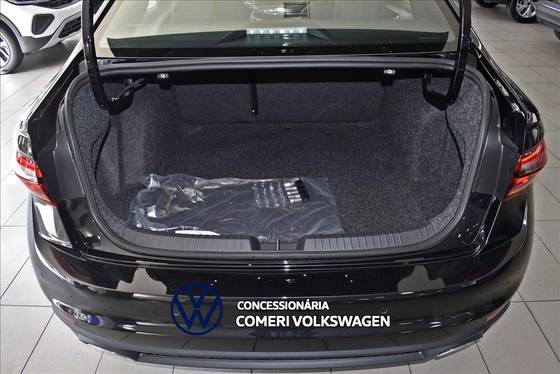 VOLKSWAGEN JETTA 2024