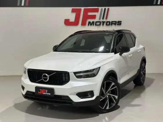VOLVO XC40 2018