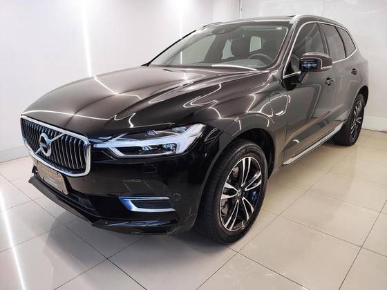 VOLVO XC60 2021