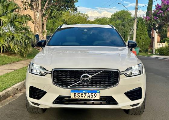 VOLVO XC60 2020