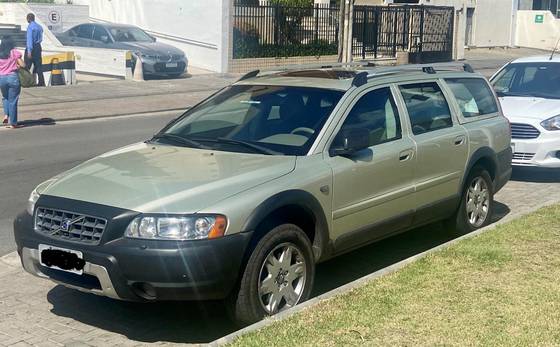 VOLVO XC70 2005