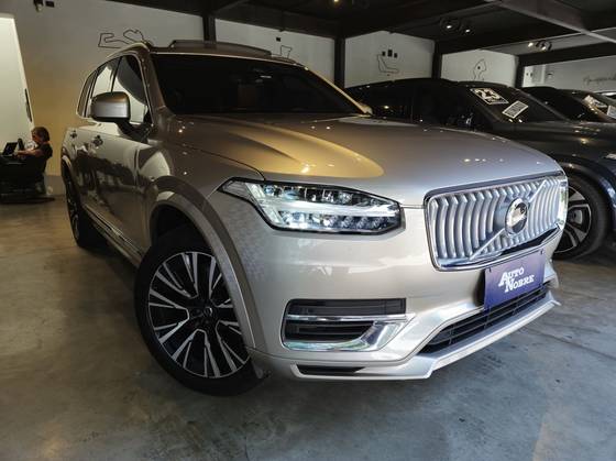 VOLVO XC90 2023