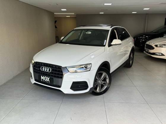 AUDI Q3 2016