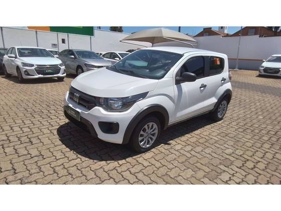 FIAT MOBI 2023
