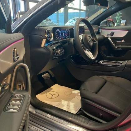 MERCEDES-BENZ CLA 200 2025