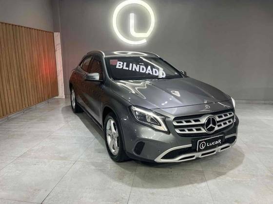 MERCEDES-BENZ GLA 200 2018