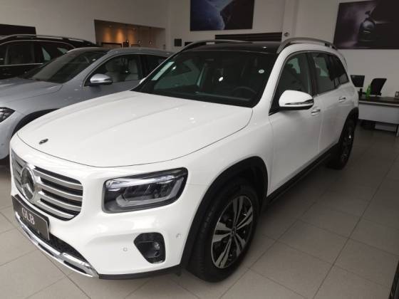 MERCEDES-BENZ GLB 220 2025