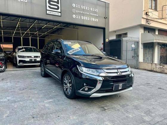 MITSUBISHI OUTLANDER 2016