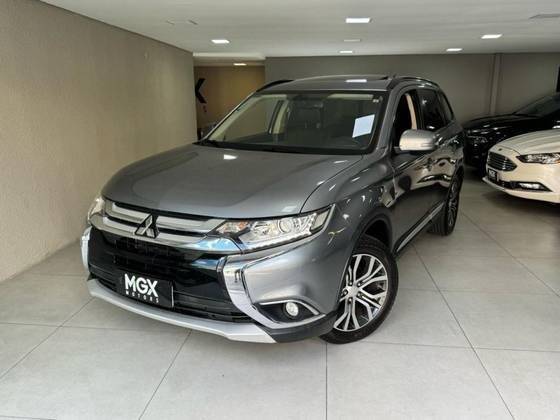MITSUBISHI OUTLANDER 2016