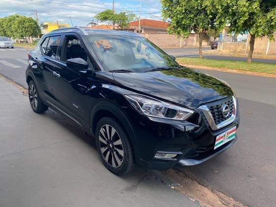 NISSAN KICKS 2019
