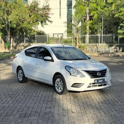 NISSAN VERSA 2020