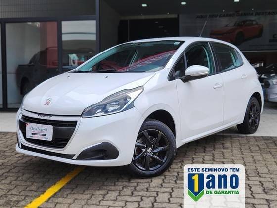 PEUGEOT 208 2018