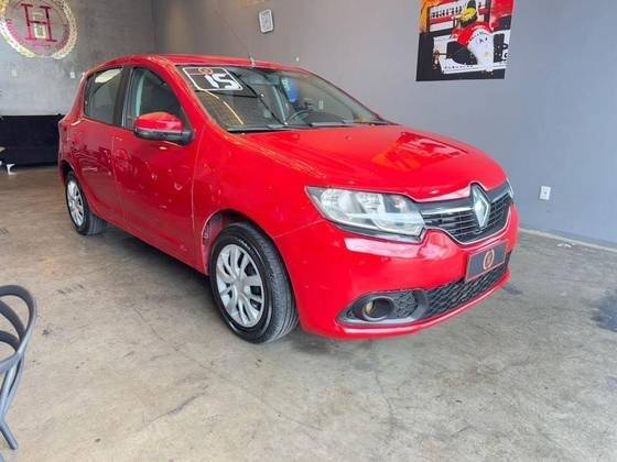 RENAULT SANDERO 2015