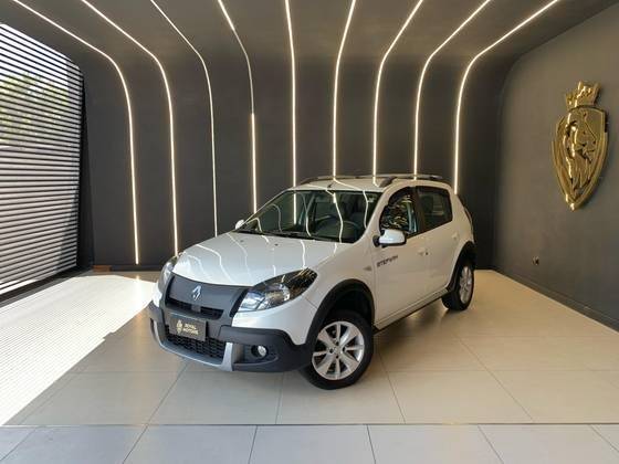 RENAULT SANDERO 2014