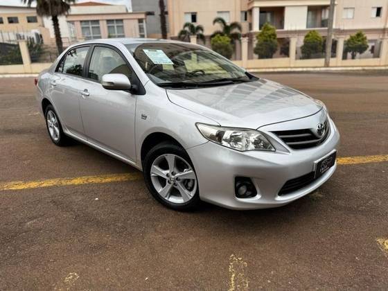 TOYOTA COROLLA 2012