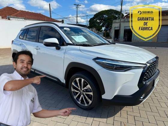 TOYOTA COROLLA CROSS 2024