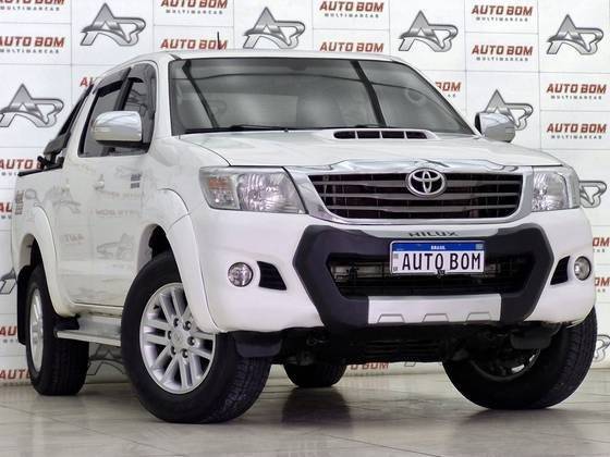 TOYOTA HILUX 2015