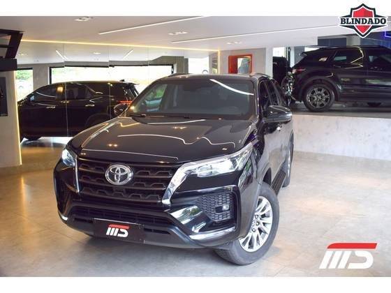TOYOTA HILUX SW4 2021