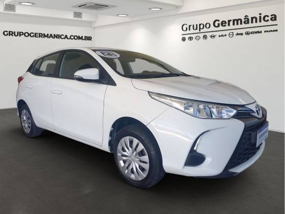 TOYOTA YARIS 2023