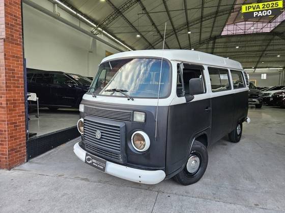 VOLKSWAGEN KOMBI 2009