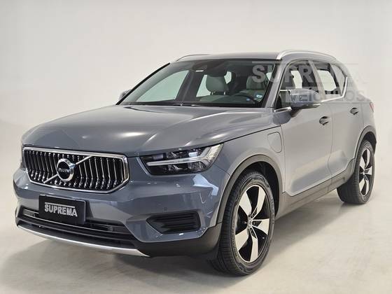 VOLVO XC40 2022