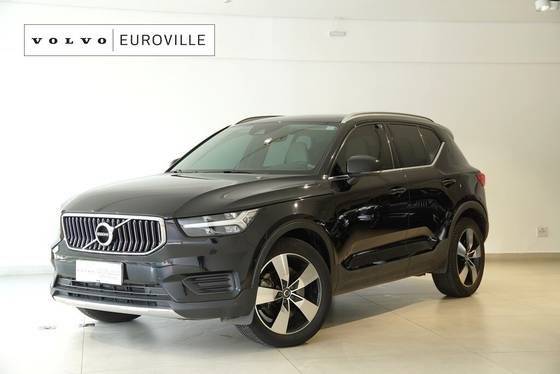 VOLVO XC40 2022