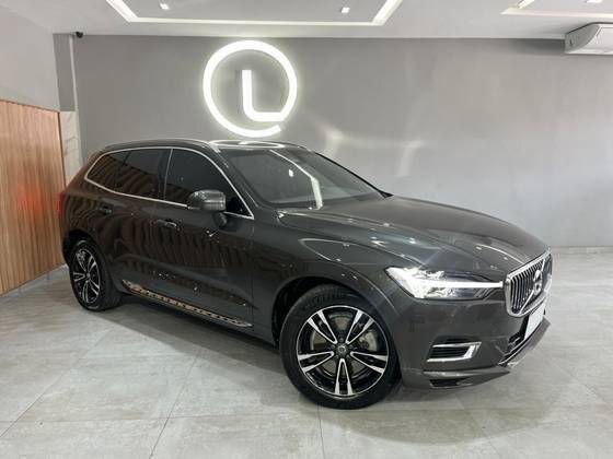 VOLVO XC60 2021
