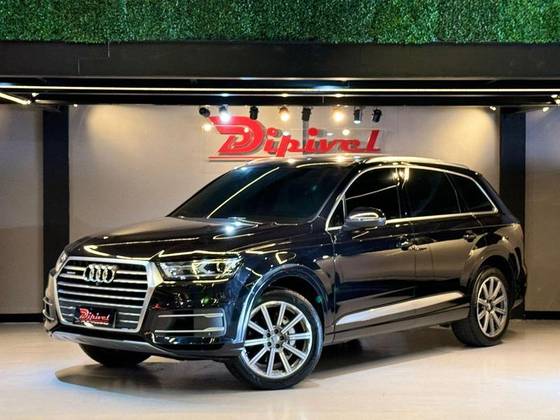 AUDI Q7 2017