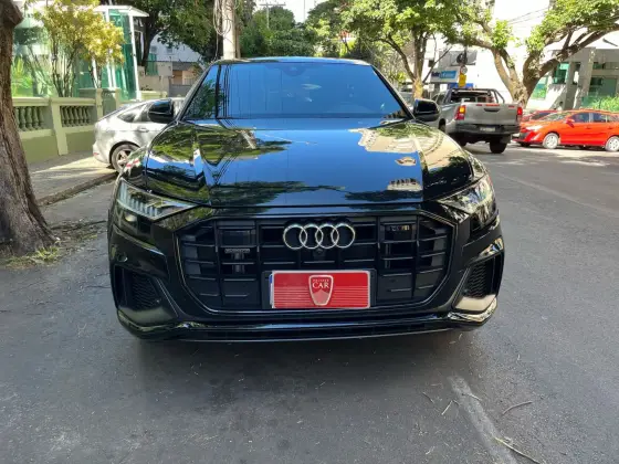 AUDI Q8 2022