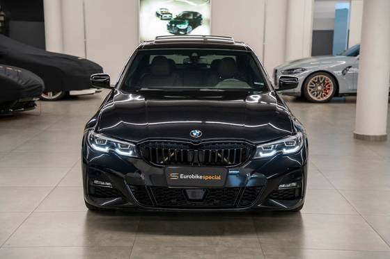 BMW 320i 2021