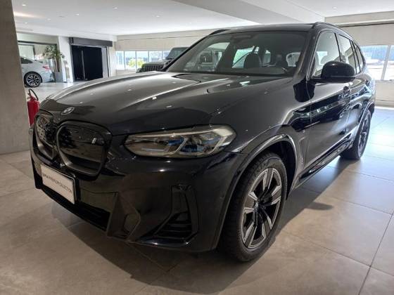 BMW iX3 2023