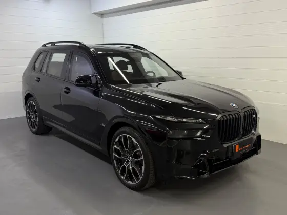 BMW X7 2025