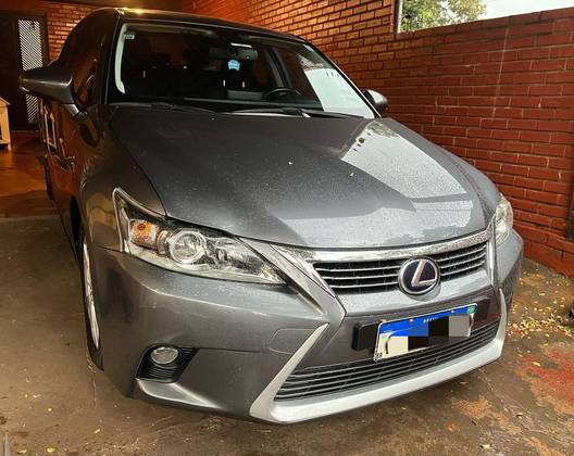LEXUS CT200H 2015