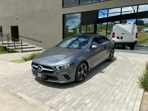 MERCEDES-BENZ A 200 2020