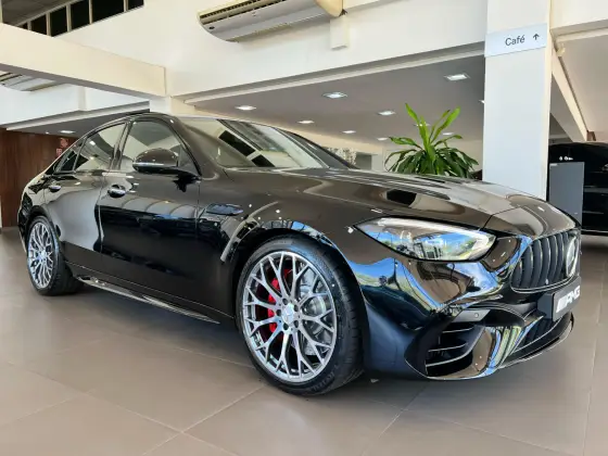 MERCEDES-BENZ C 63 AMG 2024