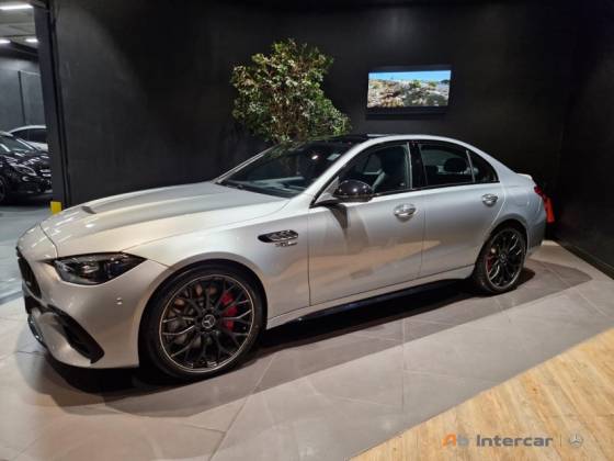 MERCEDES-BENZ C 63 AMG 2024