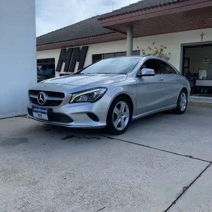 MERCEDES-BENZ CLA 180 2018