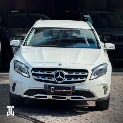 MERCEDES-BENZ GLA 200 2018