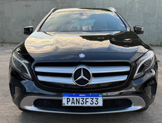 MERCEDES-BENZ GLA 200 2016