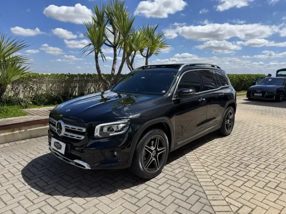 MERCEDES-BENZ GLB 200 2021