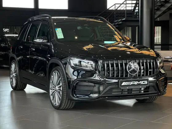MERCEDES-BENZ GLB 35 AMG 2025