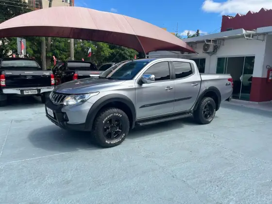 MITSUBISHI L200 TRITON 2021